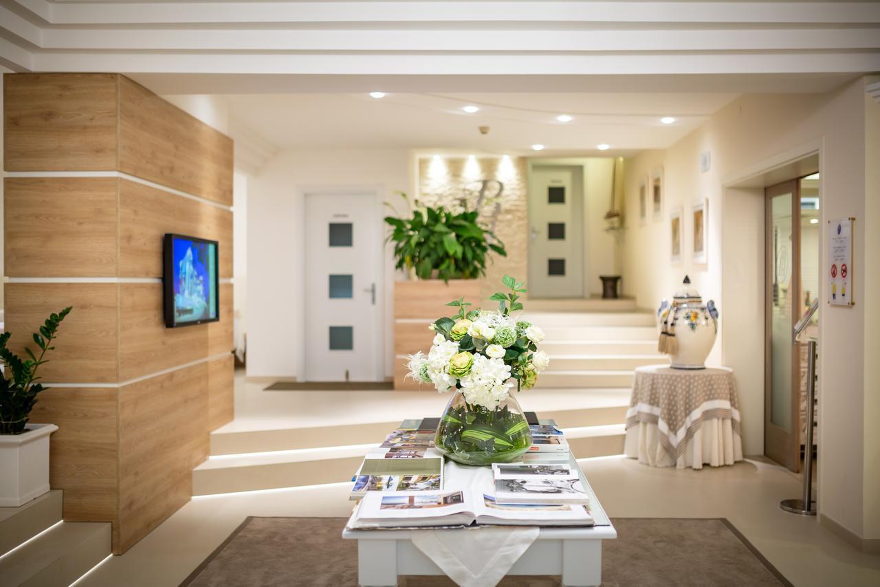 International Beach Hotel Каорле Экстерьер фото