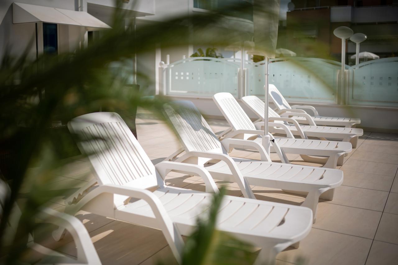 International Beach Hotel Каорле Экстерьер фото